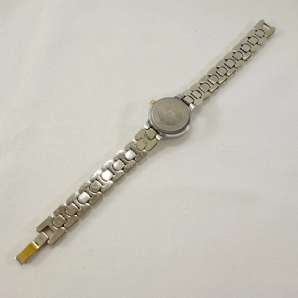 Classic Timex Indiglo Women's Two Tone Bracelet Quartz Watch‎ New Battery